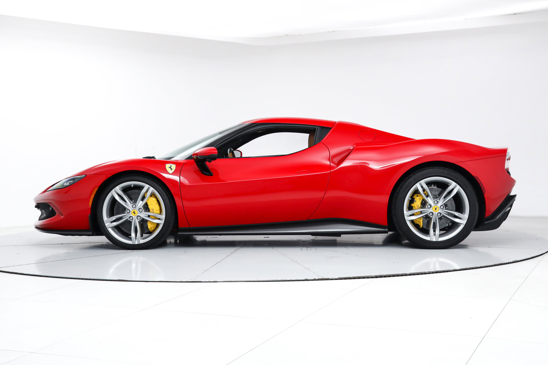 2025 Ferrari 296 GTB photo 4