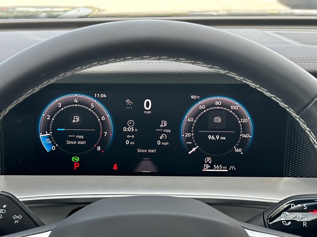 2025 Volkswagen Tiguan SE photo 29
