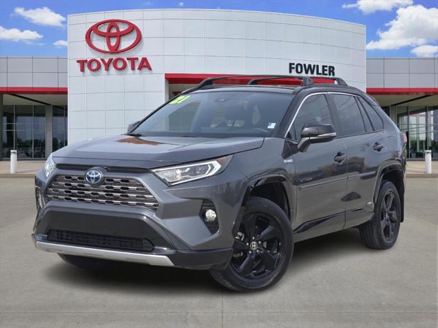 2021 Toyota RAV4 XSE's photo