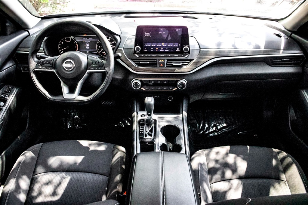 2025 Nissan Altima 2.5 SV photo 28