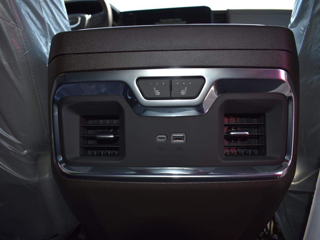 2026 Gmc Sierra 1500 SLT photo 7