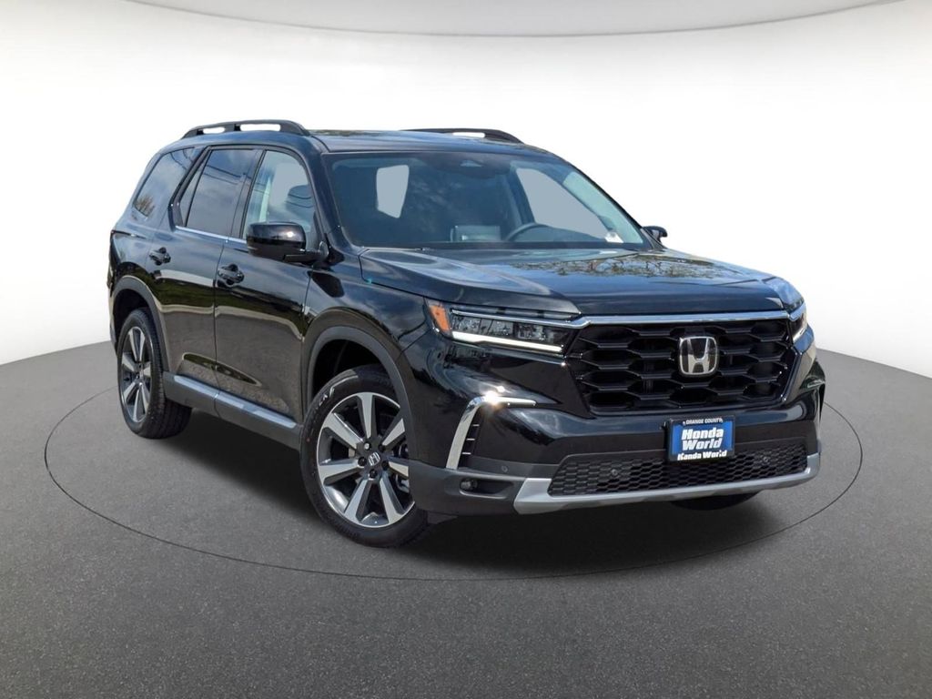 2025 Honda Pilot Touring's photo