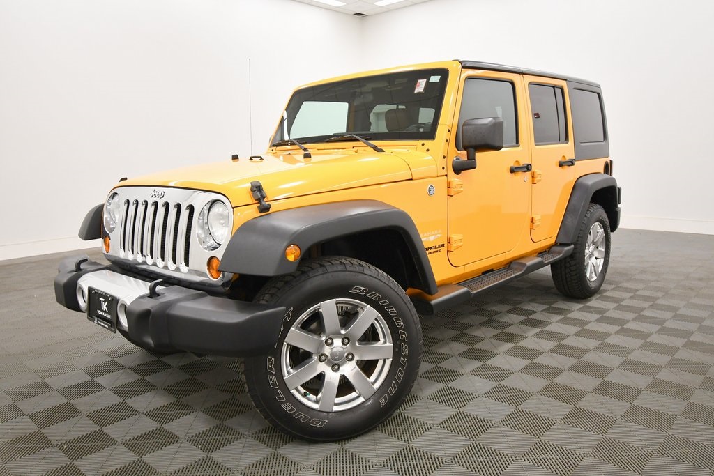 Used 2012 Jeep Wrangler Unlimited Sahara with VIN 1C4HJWEG6CL192794 for sale in Rochester, Minnesota
