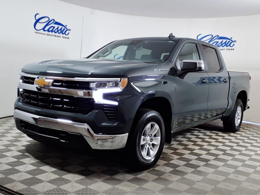 2025 Chevrolet Silverado 1500 LT photo 23