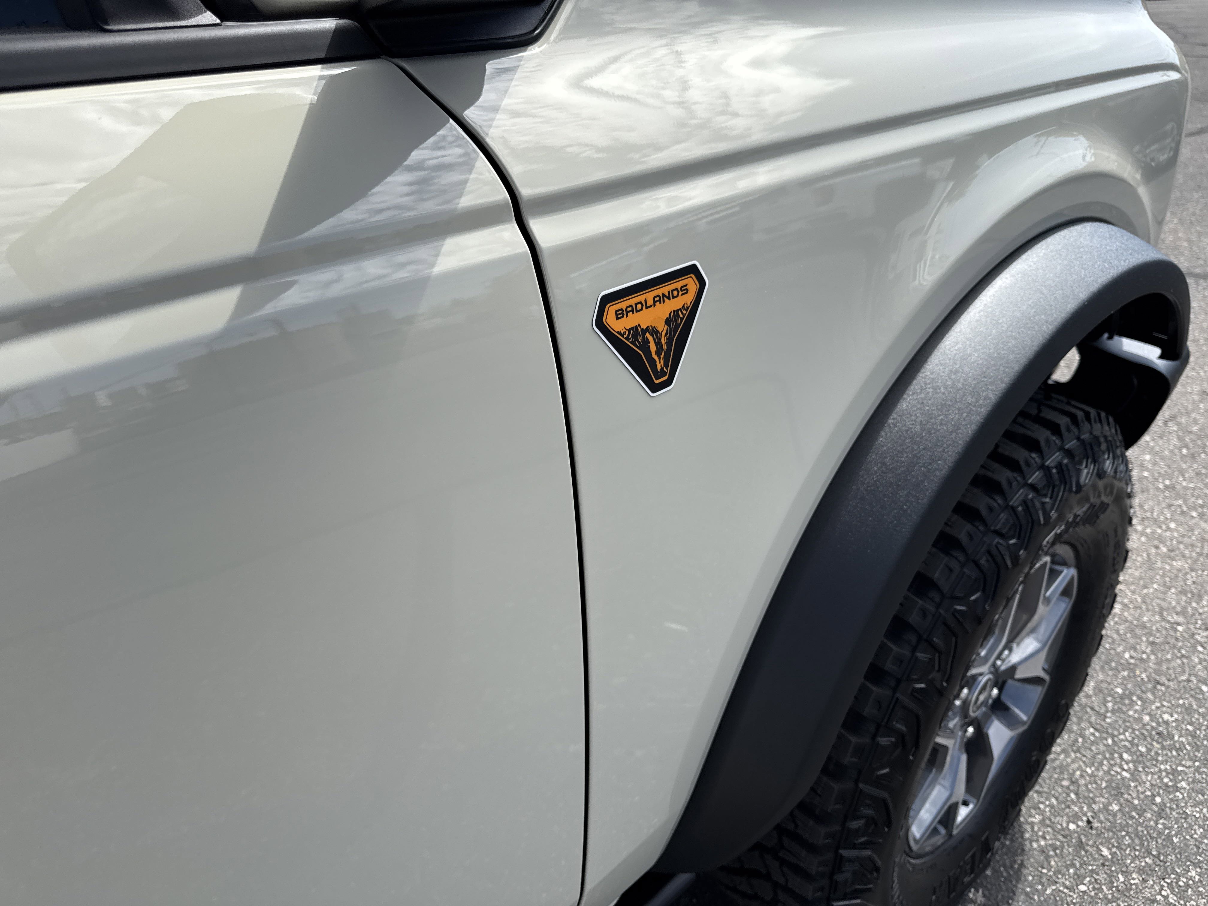 2025 Ford Bronco Badlands photo 3