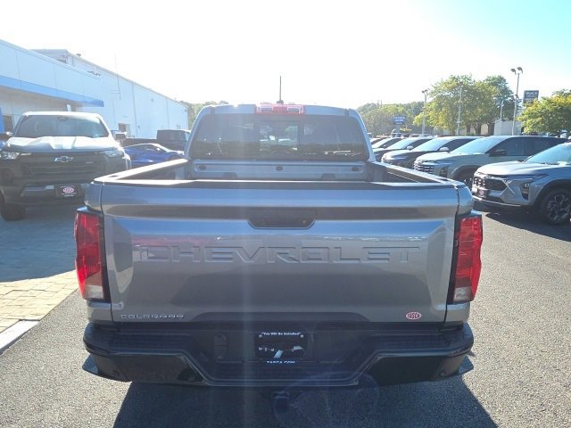2026 Chevrolet Colorado Trail Boss photo 4
