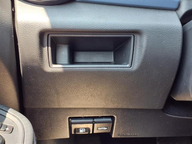 2023 Nissan Versa SV photo 16