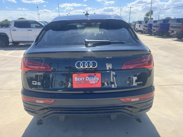 2022 Audi Q5 45 S line Premium photo 5