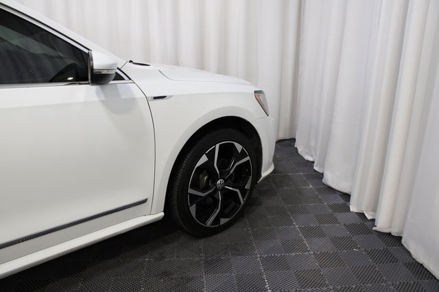 2016 Volkswagen Passat S photo 8