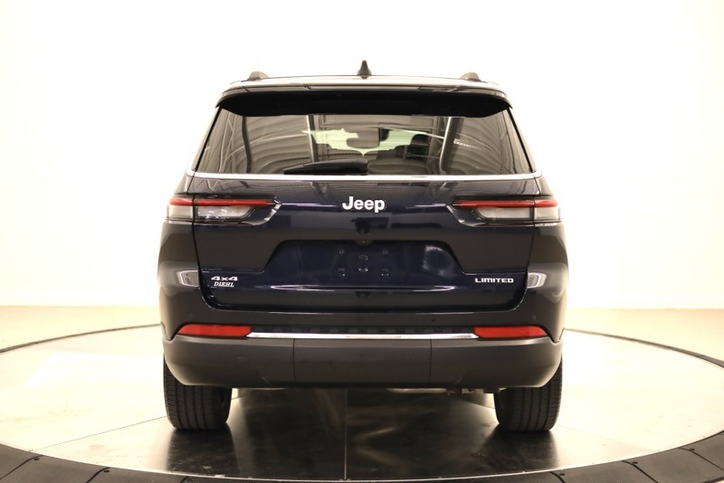 2024 Jeep Grand Cherokee Limited photo 4