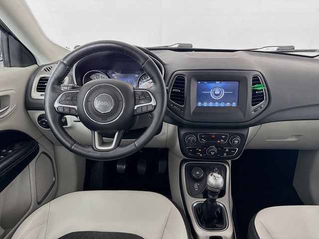 2018 Jeep Compass Latitude photo 18