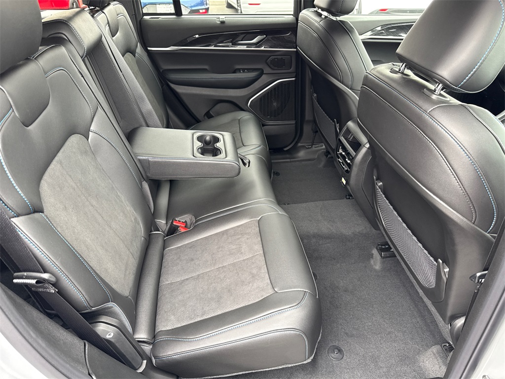 2025 Jeep Grand Cherokee Trailhawk 4xe photo 17