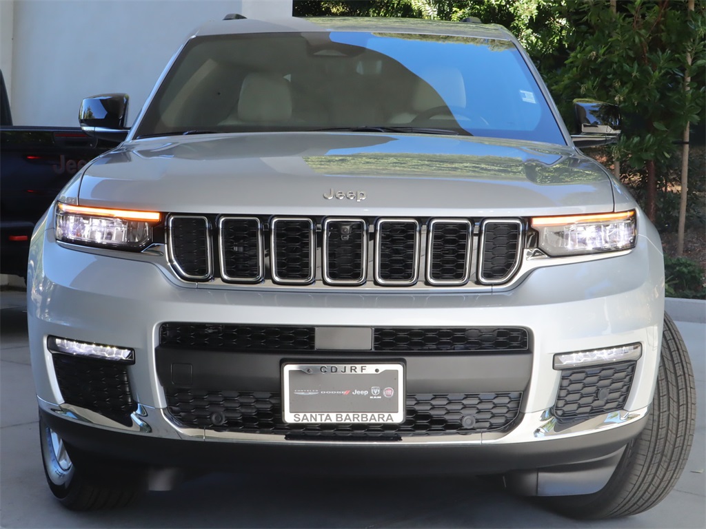 2024 Jeep Grand Cherokee Limited photo 2