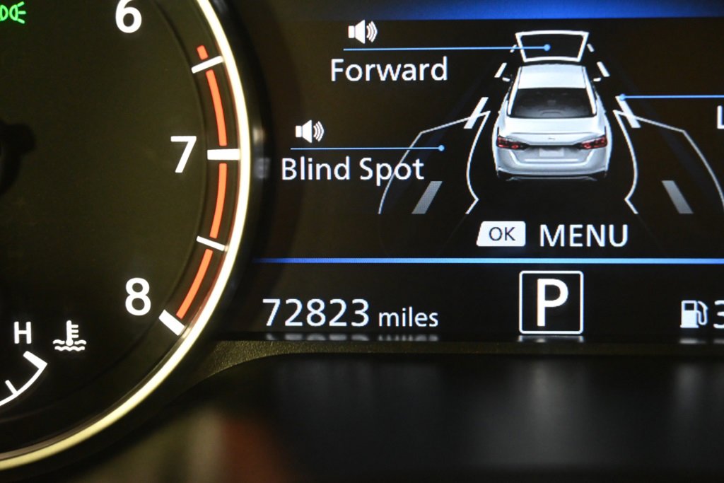 2020 Nissan Altima 2.5 SV photo 25