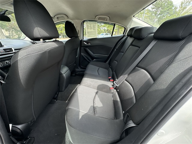 2016 Mazda Mazda3 i Sport photo 23