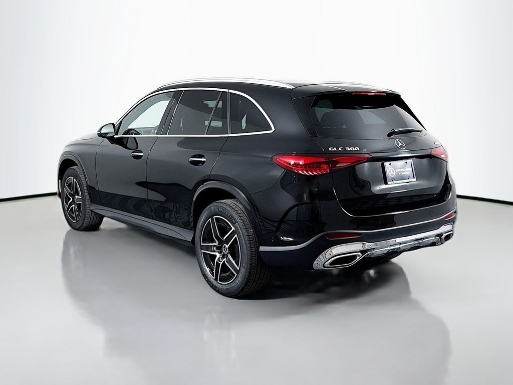 2026 Mercedes Benz GLC 300 4MATIC photo 3
