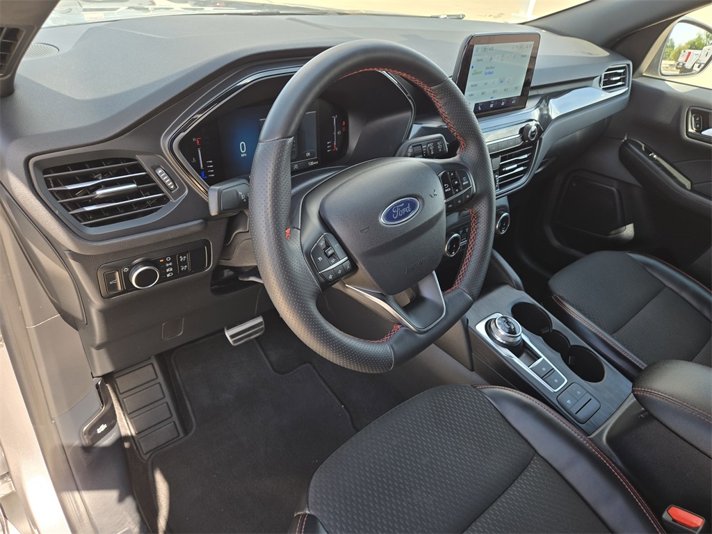 2024 Ford Escape ST-Line photo 9