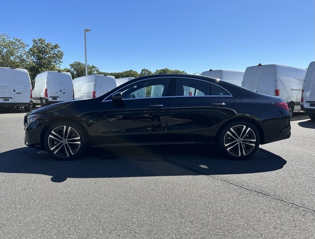 2025 Mercedes Benz CLA 250 4MATIC photo 2