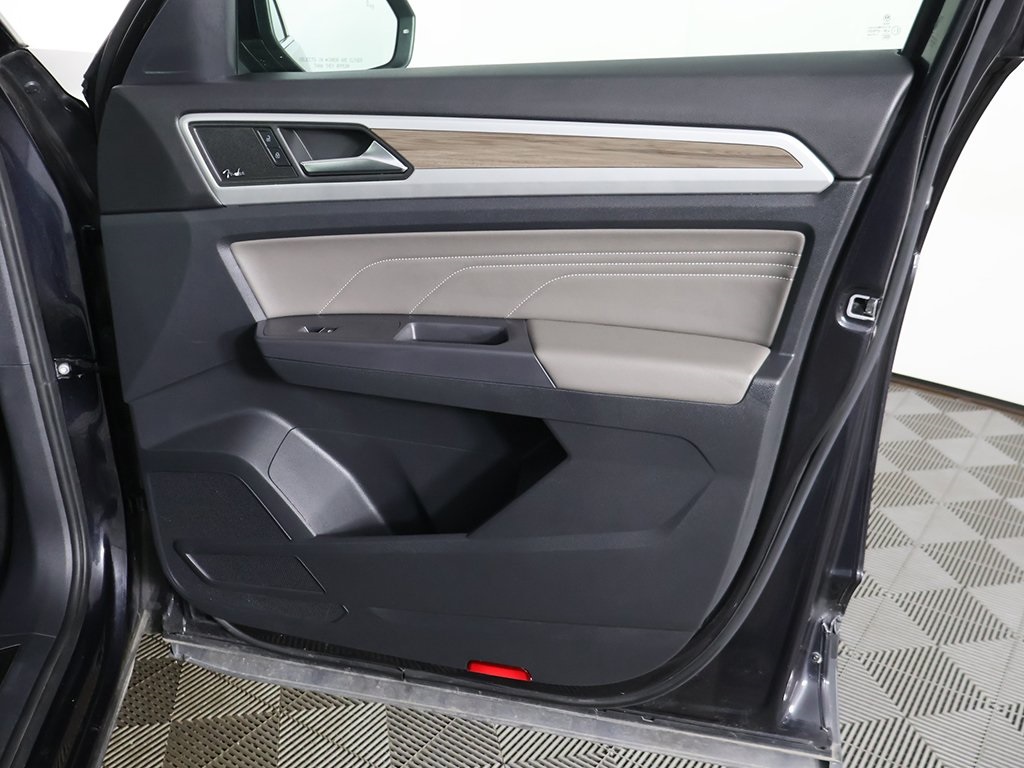 2021 Volkswagen Atlas SEL Premium photo 28