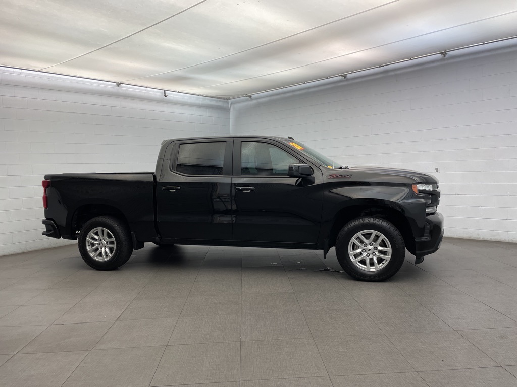 2020 Chevrolet Silverado 1500 RST photo 3