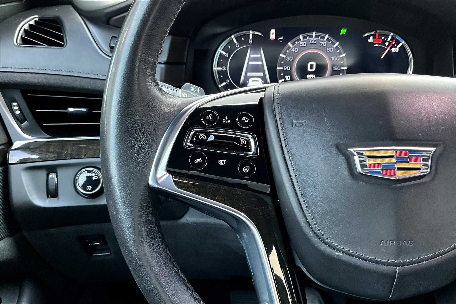 2020 Cadillac Escalade Platinum photo 20