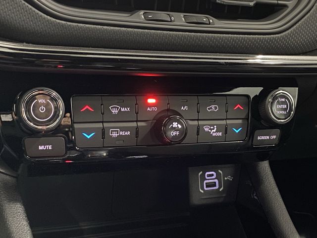 2026 Jeep Compass Latitude photo 25