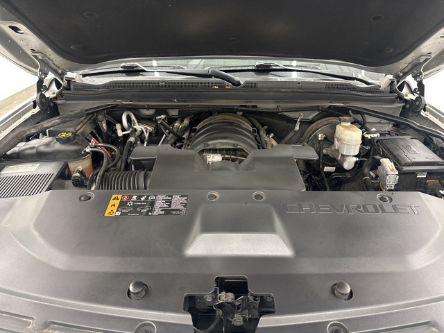 2019 Chevrolet Tahoe LT photo 3