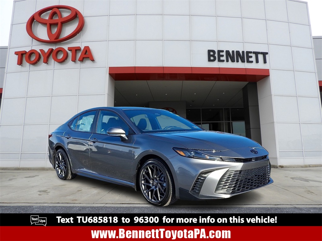 2026 Toyota Camry SE's photo