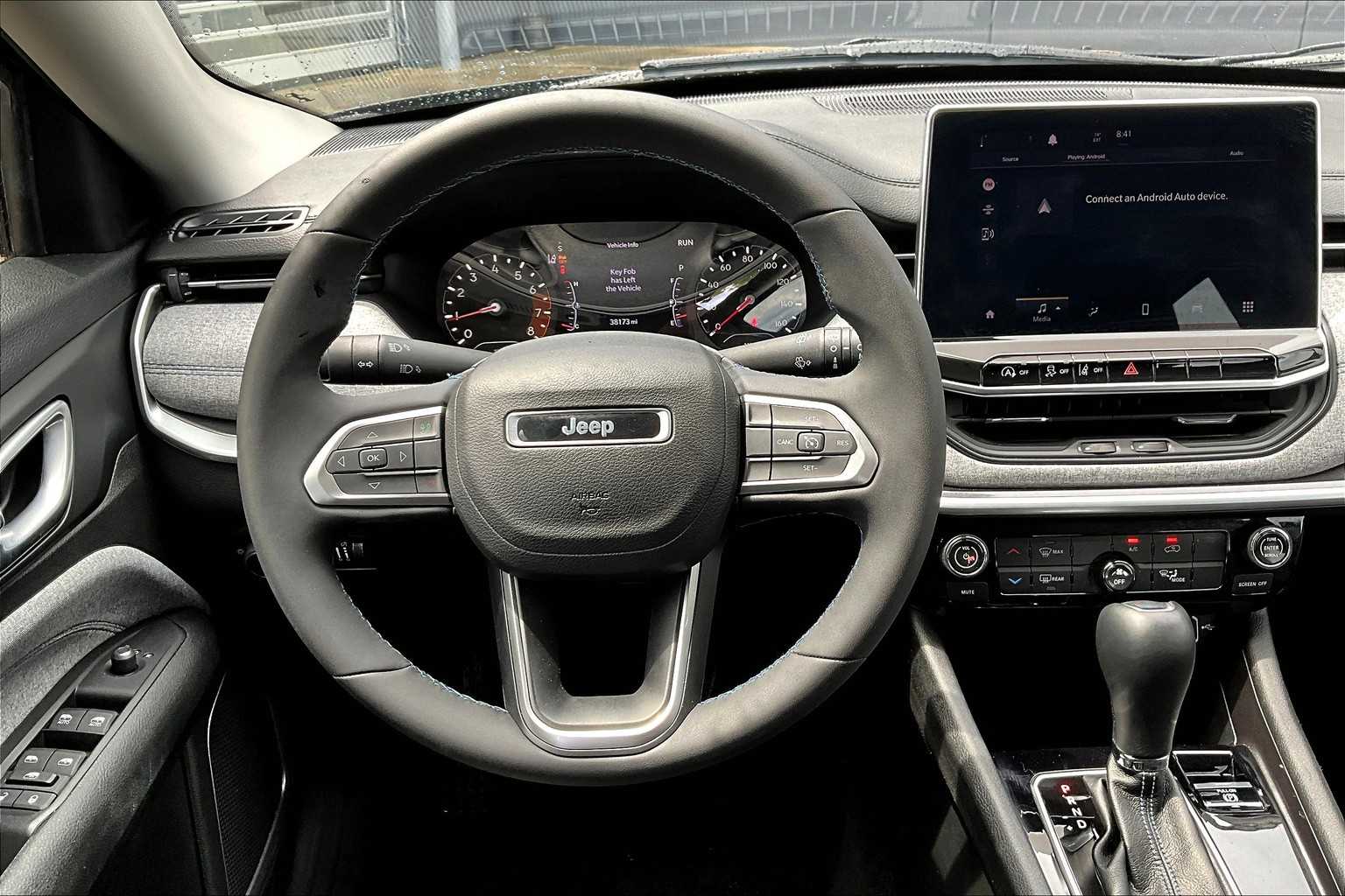 2022 Jeep Compass Latitude photo 2