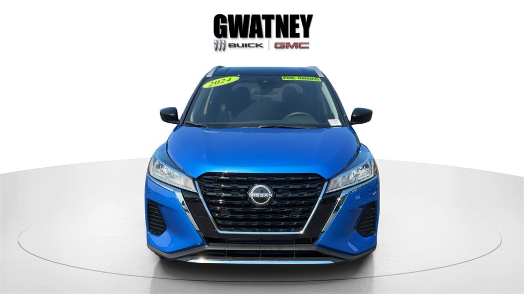 2024 Nissan Kicks SV photo 2