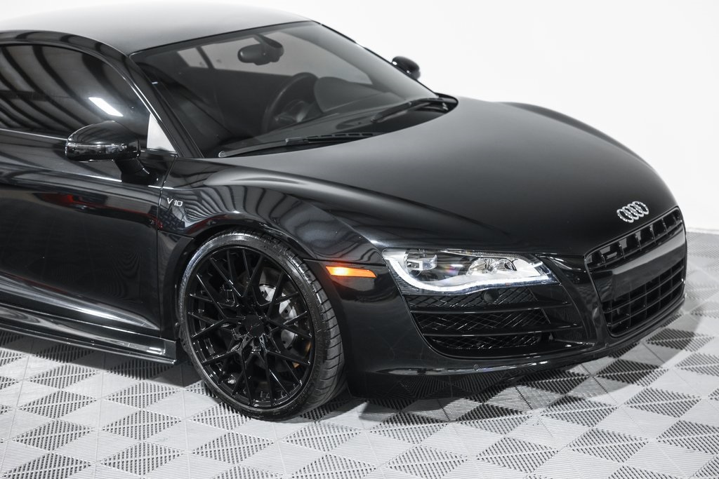 2012 Audi R8 5.2 Quattro photo 5