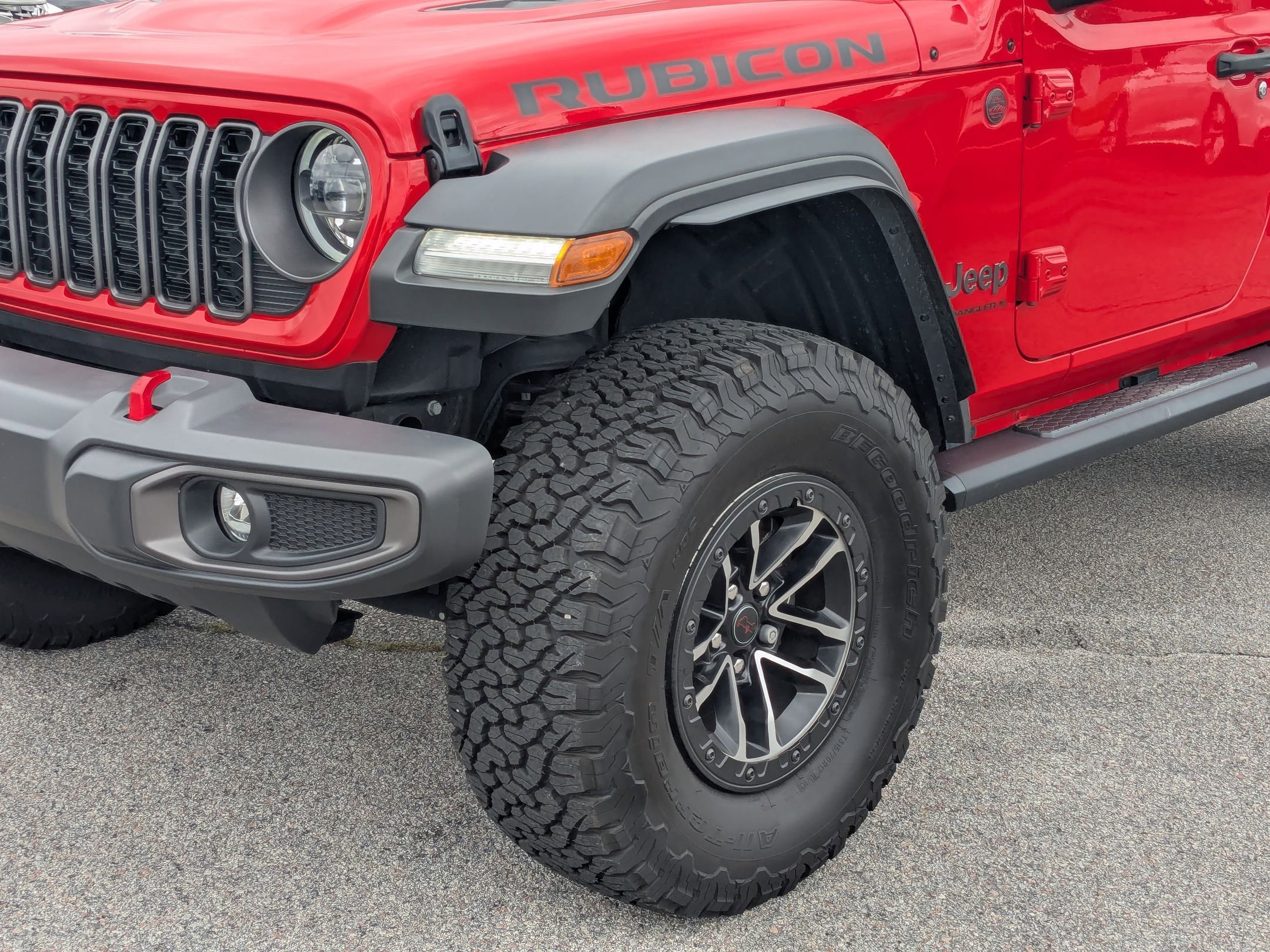 2024 Jeep Wrangler Rubicon photo 9