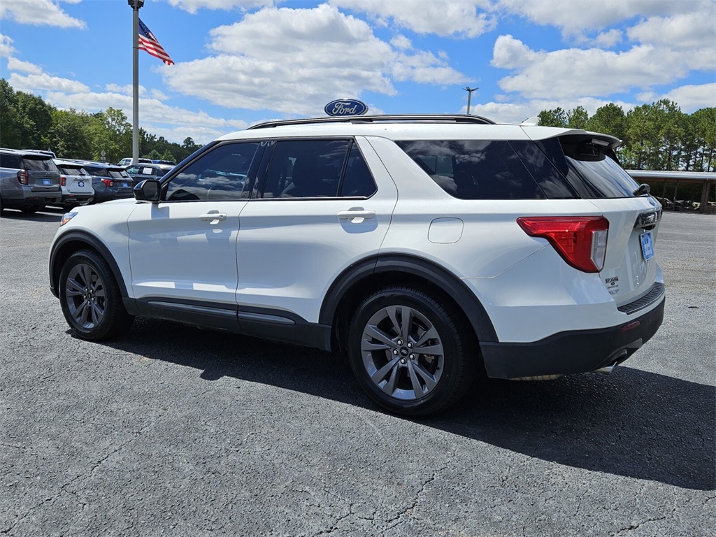 2023 Ford Explorer XLT photo 9