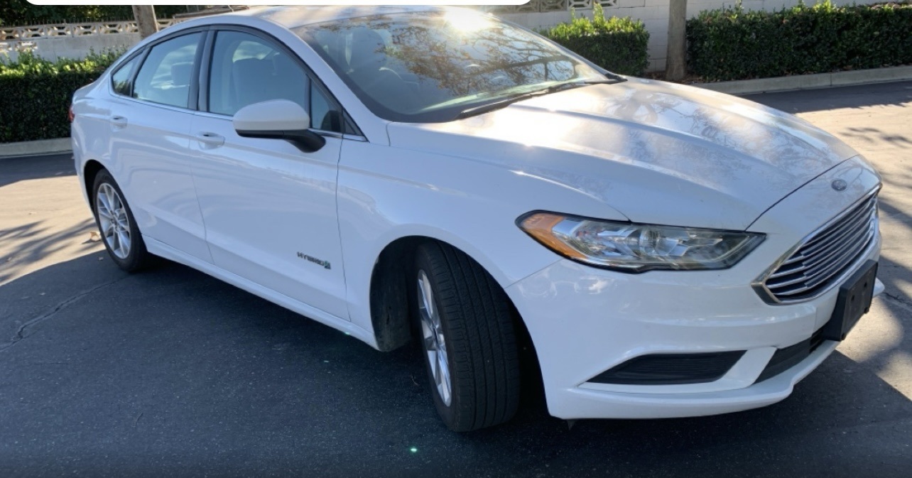 2017 Ford Fusion Hybrid S's photo
