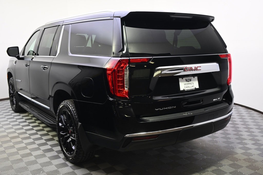 2023 Gmc Yukon XL SLT photo 3