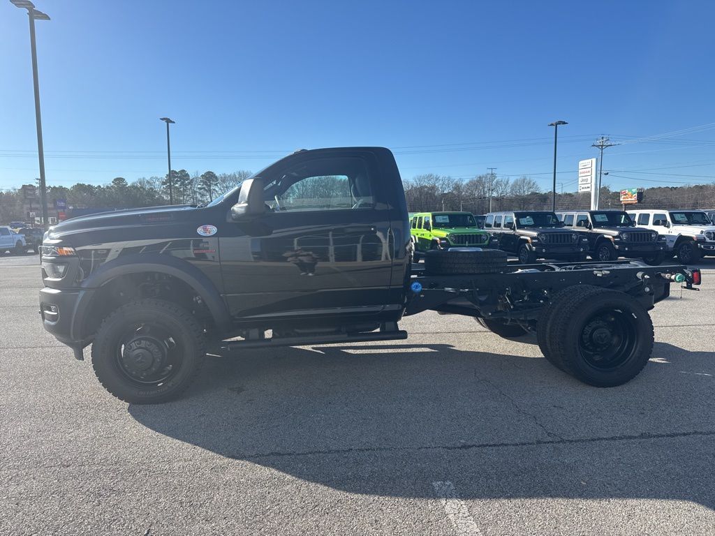 2026 Ram 4500 Tradesman photo 3