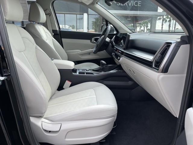 2025 Kia Sorento S photo 21