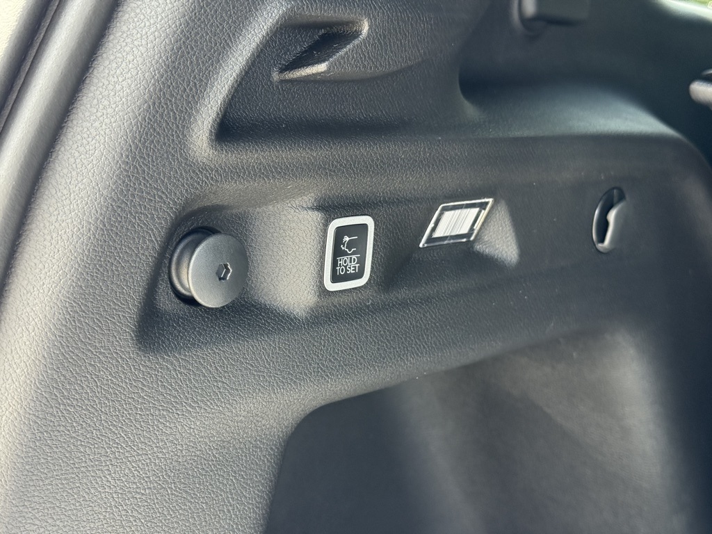 2025 Jeep Grand Cherokee Limited photo 26