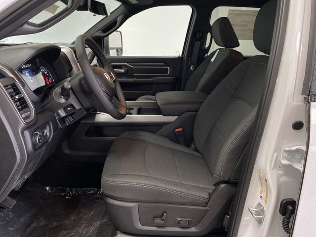 2025 Ram 2500 Big Horn photo 4