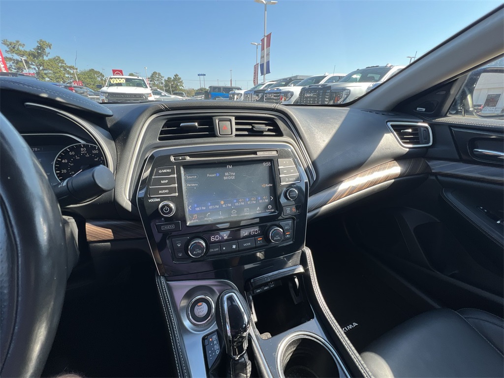 2017 Nissan Maxima Platinum photo 25