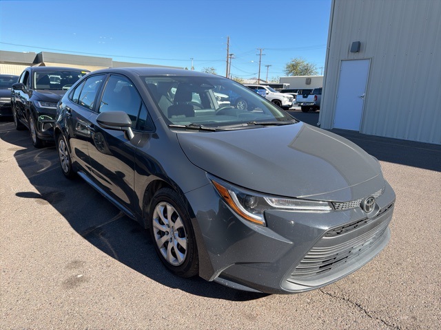 Used 2023 Toyota Corolla LE with VIN 5YFB4MDE8PP045200 for sale in Northfield, Minnesota
