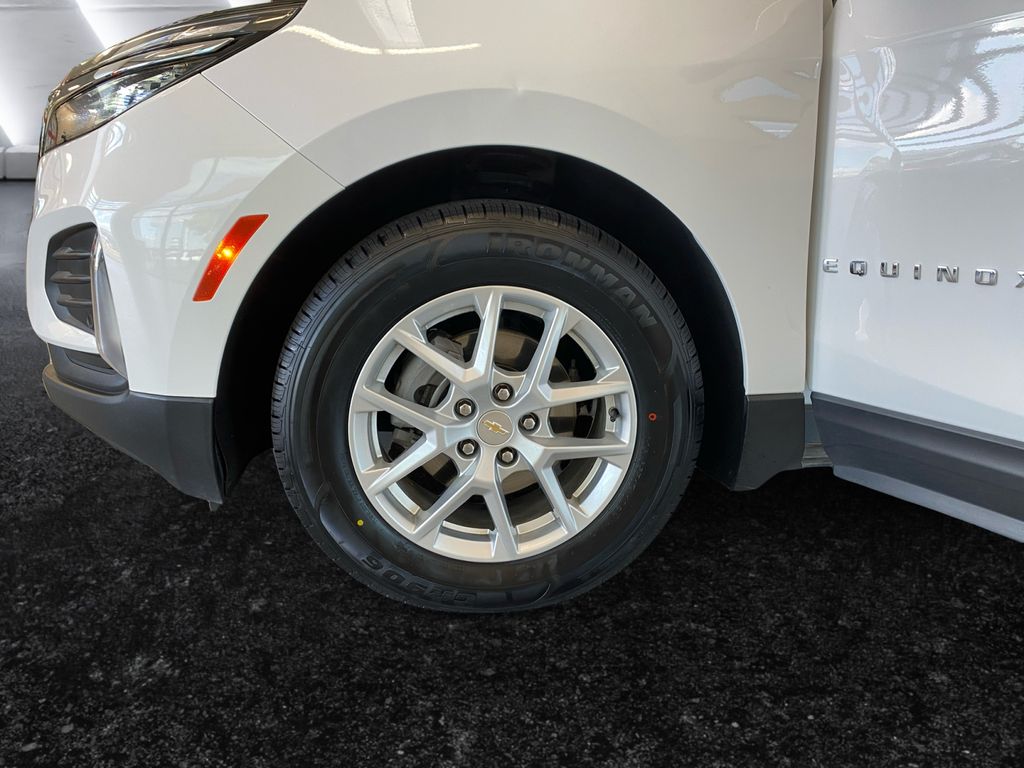 2024 Chevrolet Equinox LT photo 20