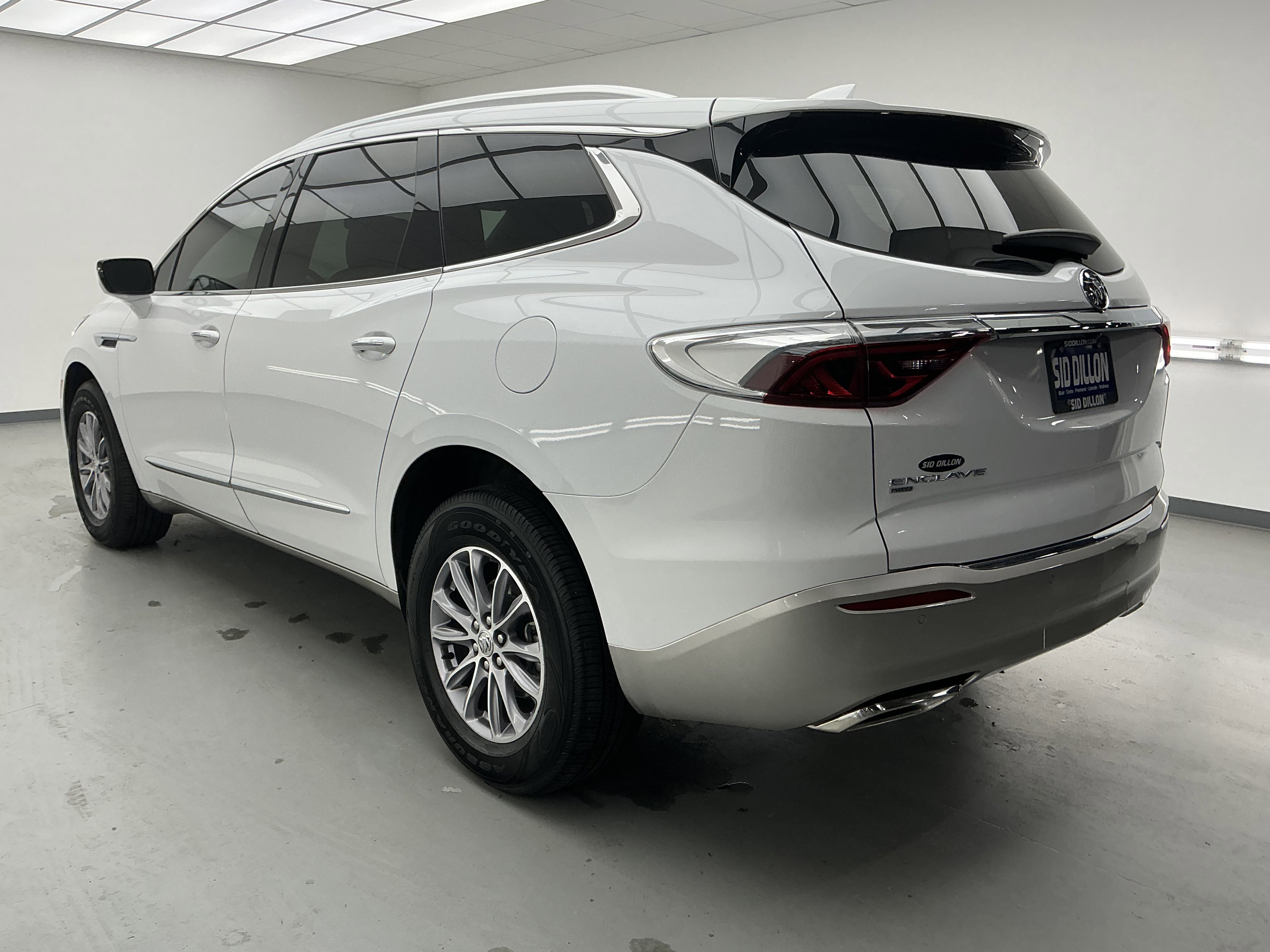 2024 Buick Enclave Essence photo 4