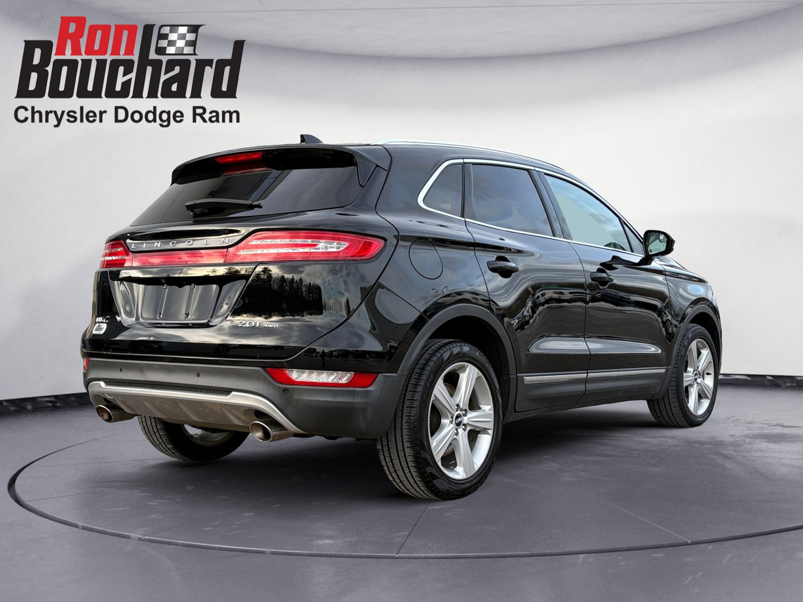 Used 2018 Lincoln MKC Base/Premiere with VIN 5LMCJ1D95JUL12391 for sale in Fitchburg, MA