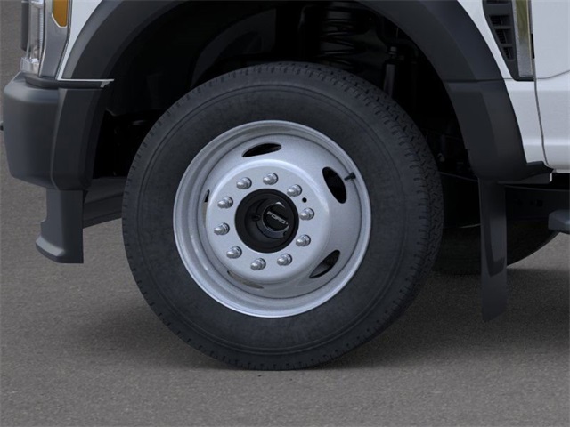 2025 Ford F-450 photo 17