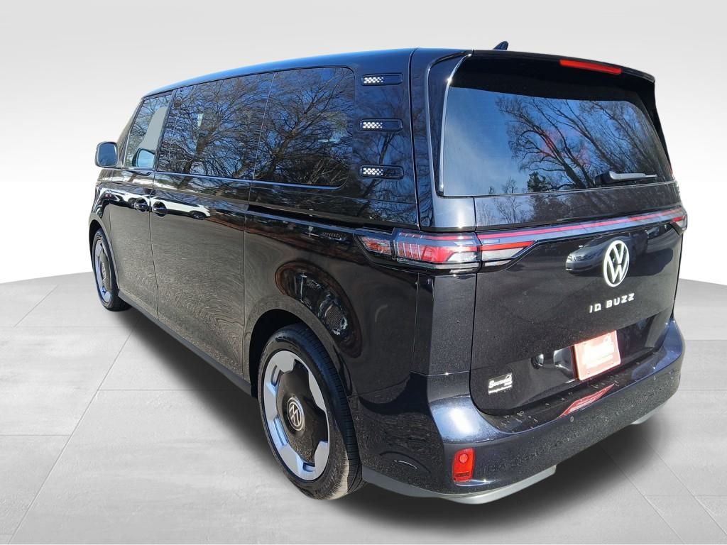 2025 Volkswagen ID. Buzz Pro S photo 3
