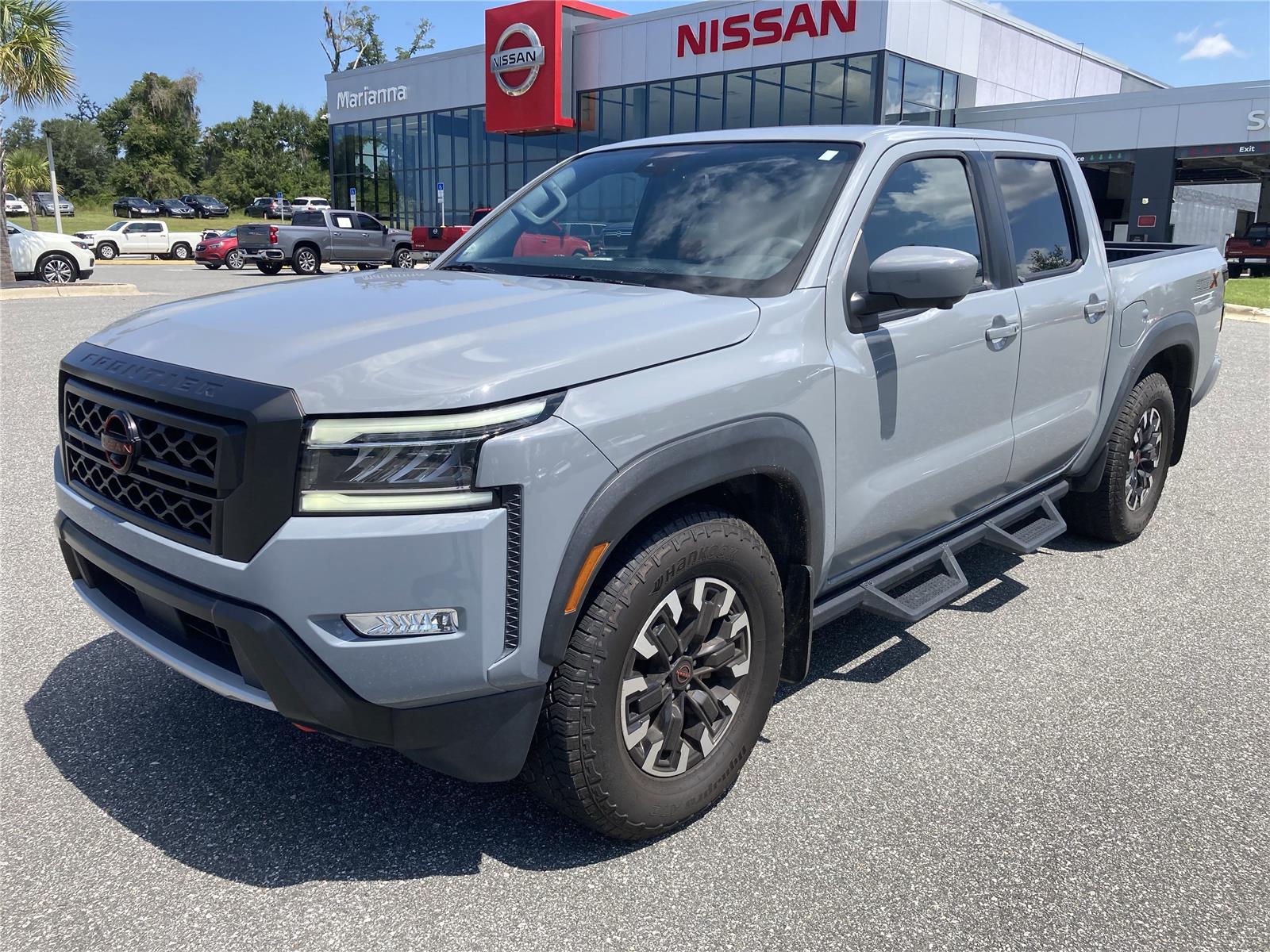 2023 Nissan Frontier PRO-X photo 2