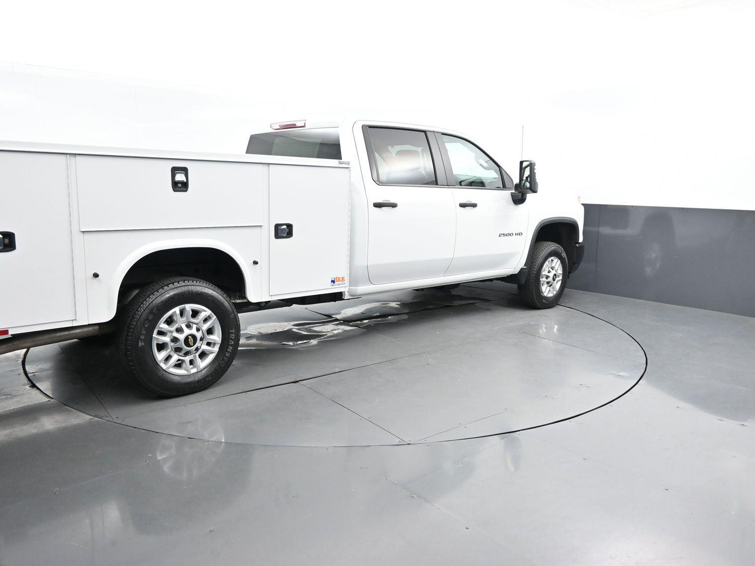 2025 Chevrolet Silverado 2500HD photo 5