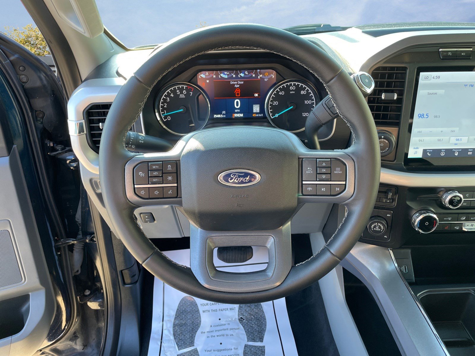 2023 Ford F-150 XLT photo 13