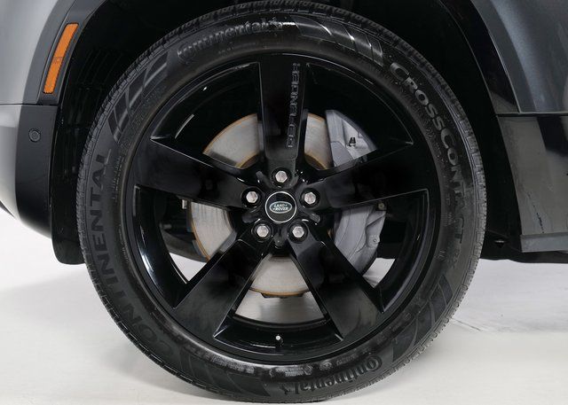 2023 Land Rover Defender 110 X-Dynamic SE photo 9
